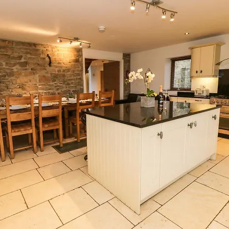 Castle Mill * Ravensworth
