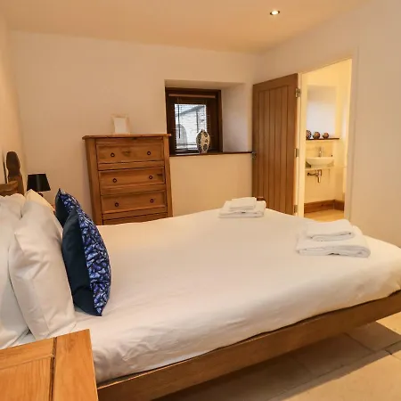 Castle Mill * Ravensworth